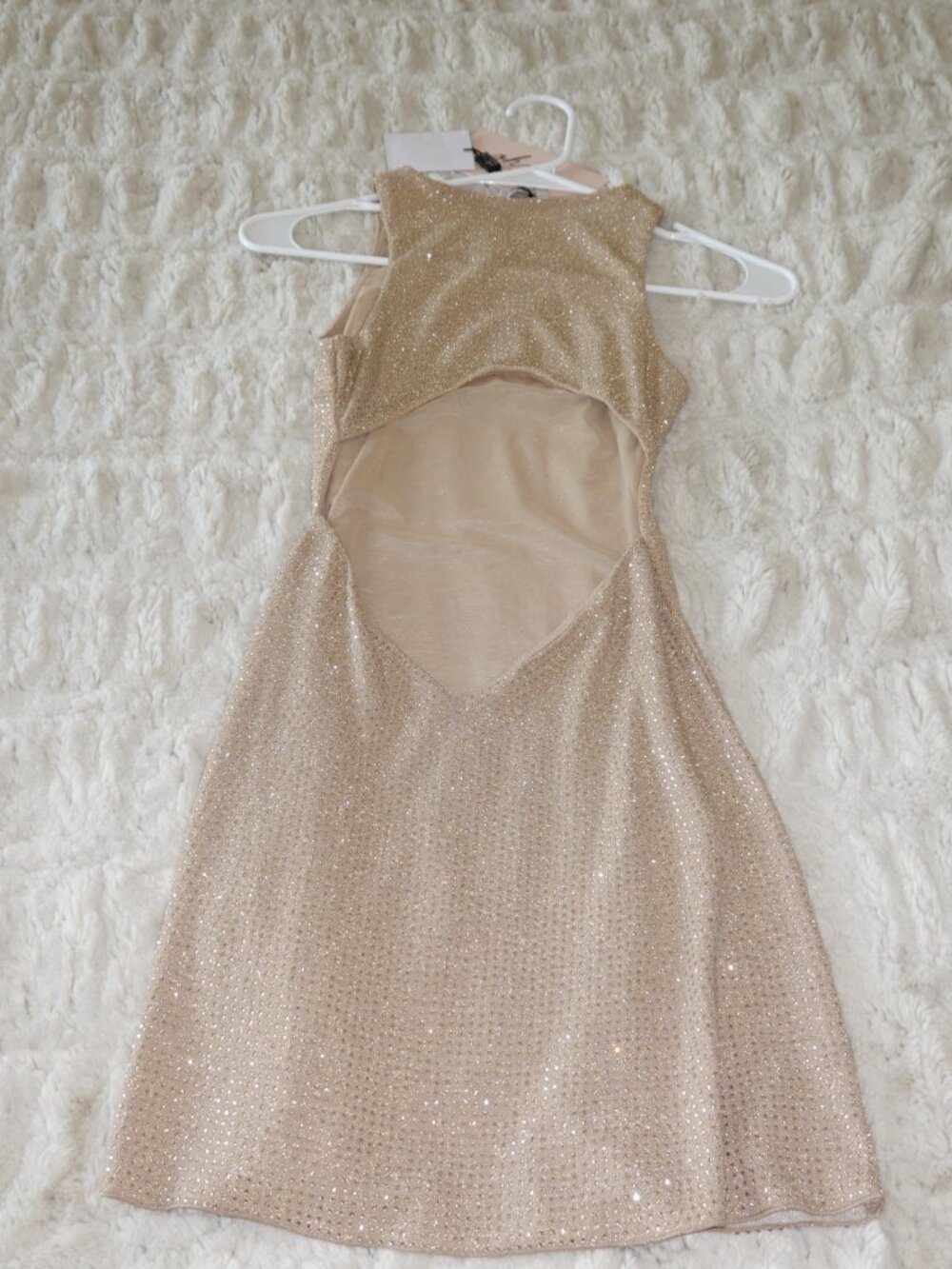 Oh Polly Gold Mini Dress Open Lower Back - Picture 5 of 6